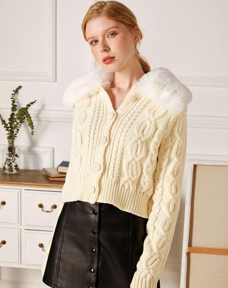 Womens White Cropped Chunky Knit Cardigan Cardigan